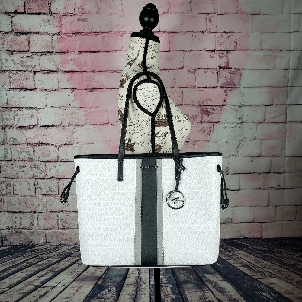 💕LAST ONE💕 Michael Kors Bright White Tote Set - Picture 8 of 8
